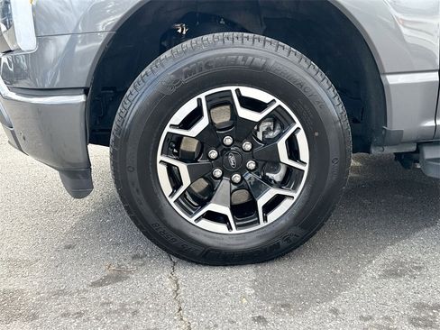 Used 2023 Ford F150 Lightning XLT image 18