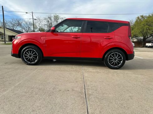 Used 2020 Kia Soul LX FWD image 7