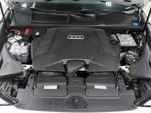 Used 2023 Audi Q8 Premium Plus w/ Premium Plus Package AWD/4WD image 37