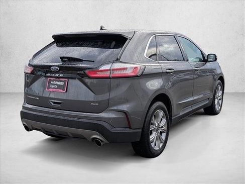 Used 2022 Ford Edge Titanium image 5