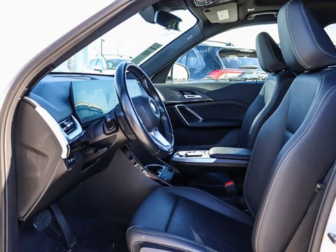 Used 2023 BMW X1 xDrive28i image 11