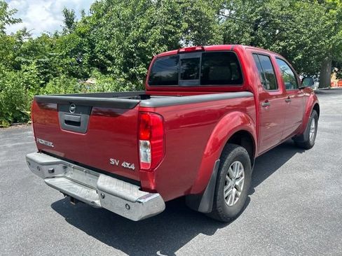 Used 2017 Nissan Frontier SV w/ SV Value Truck Package AWD/4WD image 3
