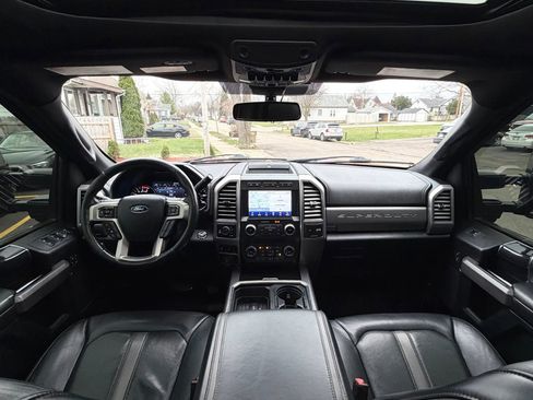 Used 2021 Ford F250 Platinum w/ FX4 Off-Road Package image 2