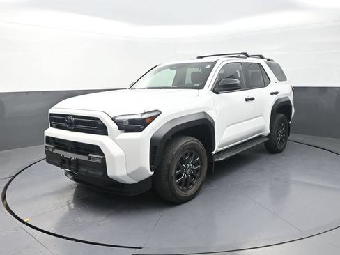 Used 2026 Toyota 4Runner SR5 AWD/4WD image 3