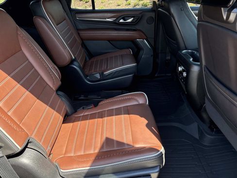 Certified 2023 GMC Yukon Denali Ultimate image 32