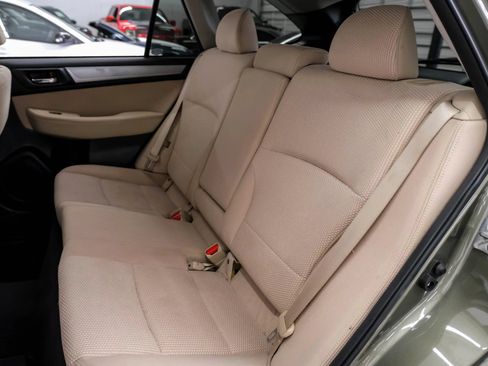 Used 2019 Subaru Outback 2.5i Premium AWD/4WD image 34