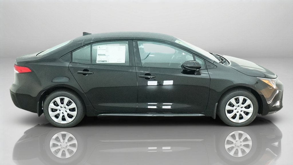 New 2027 Toyota Corolla LE FWD image 7