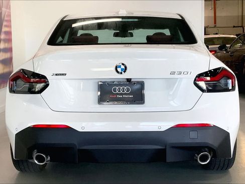 Used 2025 BMW 230i xDrive Coupe w/ Convenience Package image 5