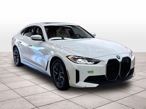Used 2023 BMW i4 eDrive35 w/ Premium Package RWD image 2