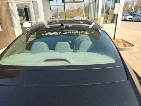 Used 2023 Hyundai Elantra Blue image 9