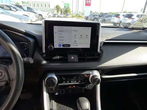 Used 2023 Toyota RAV4 LE image 17