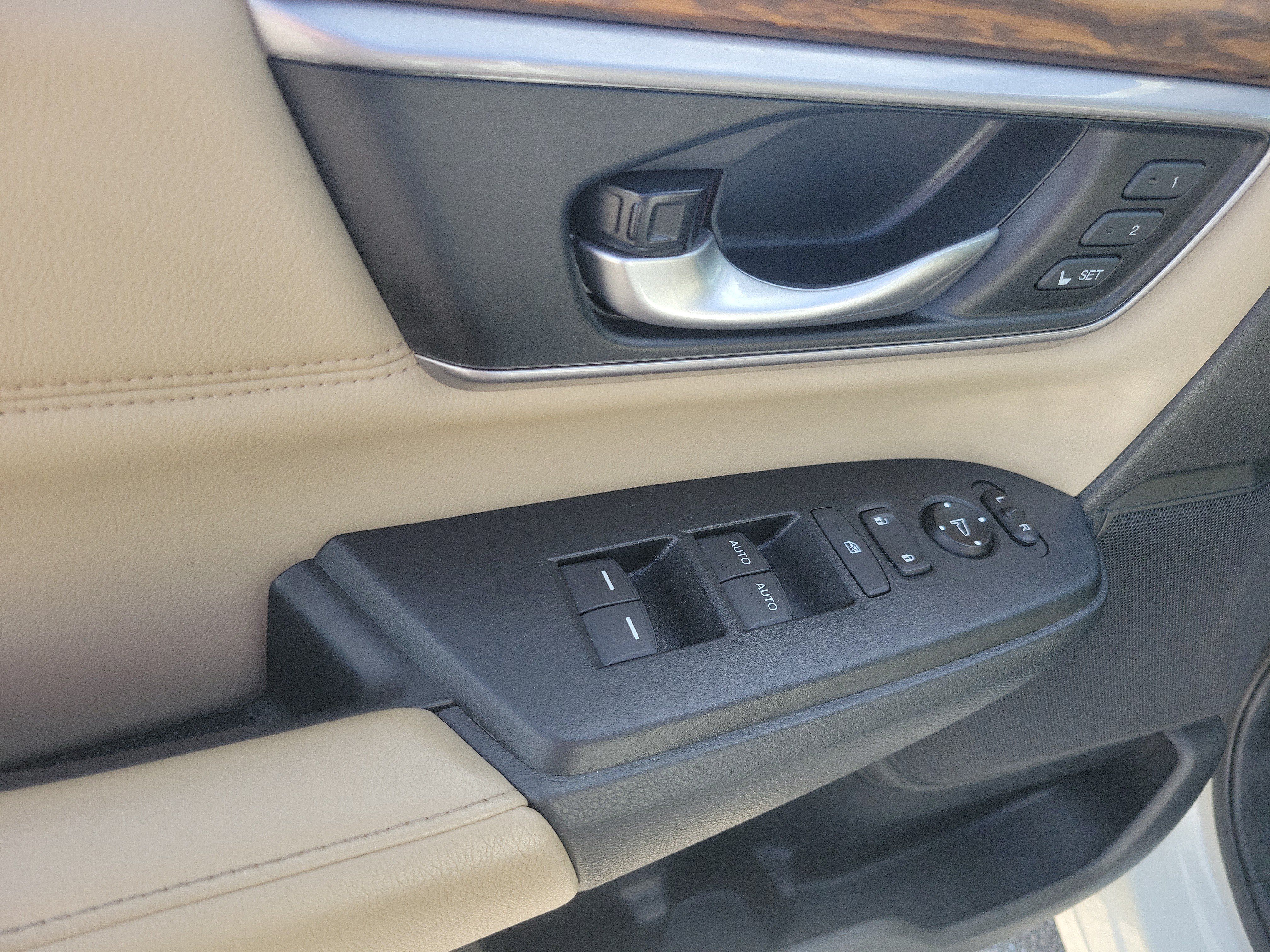 Used 2018 Honda CR-V Touring image 24