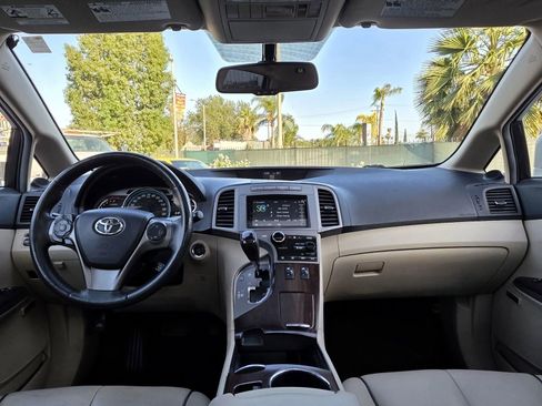 Used 2014 Toyota Venza XLE w/ XLE Premium Package FWD image 5