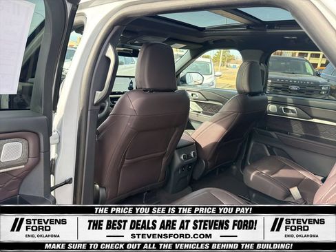 Used 2025 Ford Explorer Platinum w/ LUX Leather Package AWD/4WD image 38