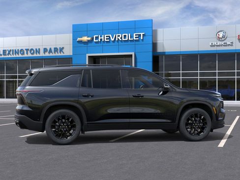New 2026 Chevrolet Traverse LT w/ Midnight/Sport Edition image 5