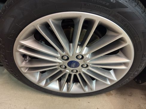 Used 2014 Ford Fusion SE w/ Equipment Group 202A FWD image 31