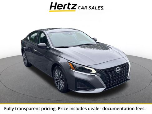 Used 2025 Nissan Altima 2.5 SV FWD image 1
