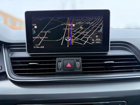 Used 2018 Audi Q5 2.0T Premium Plus w/ Premium Plus Package image 30