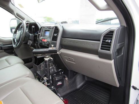 Used 2020 Ford F550 2WD Regular Cab Super Duty image 13