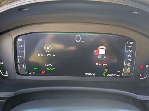 Certified 2025 Honda Civic Sport Touring image 23