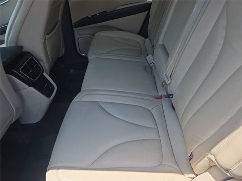 Used 2016 Lincoln MKX Select w/ Select Plus Package FWD image 14