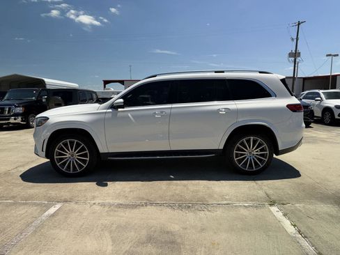 Used 2023 Mercedes-Benz GLS 450 4MATIC image 16