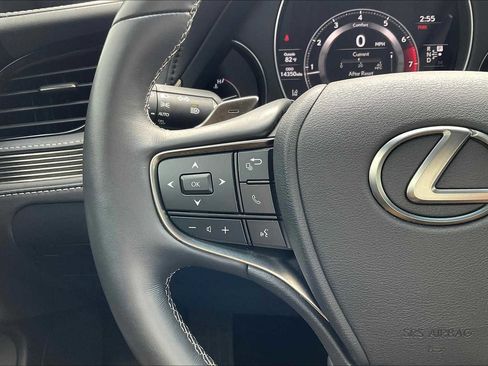 Used 2022 Lexus LS 500 w/ Accessory Package (Z1) image 22