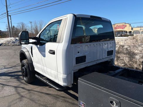 Used 2017 Ford F550 2WD Regular Cab Super Duty image 34