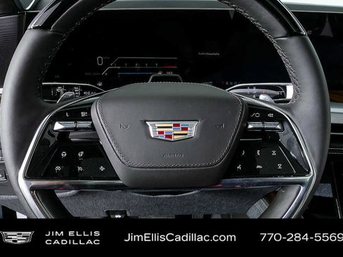 New 2026 Cadillac Escalade Platinum Sport w/ LPO, ONYX Package AWD/4WD image 9