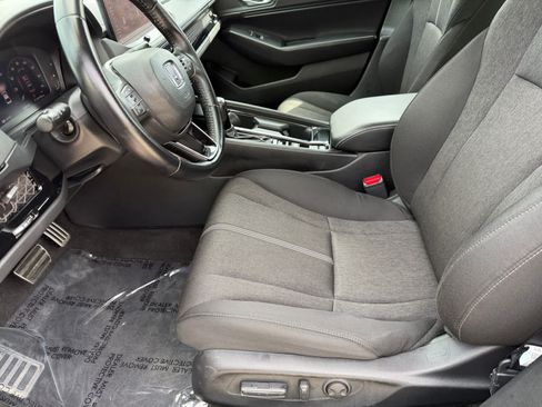 Used 2023 Honda Accord Sport image 7