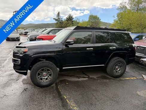 Used 2015 Toyota 4Runner Limited AWD/4WD image 4