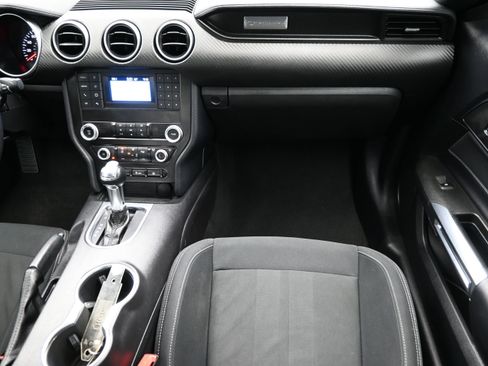 Used 2019 Ford Mustang Coupe RWD image 37