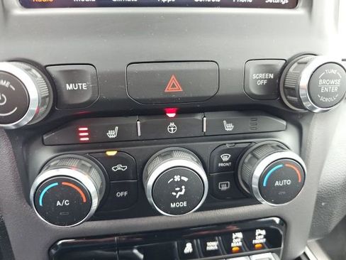 Used 2021 RAM 1500 Big Horn image 24