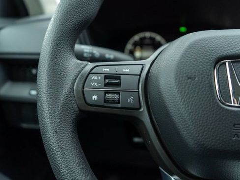 Used 2025 Honda CR-V EX image 22