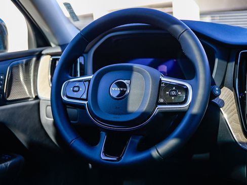 New 2026 Volvo XC60 B5 Plus w/ Climate Package image 15