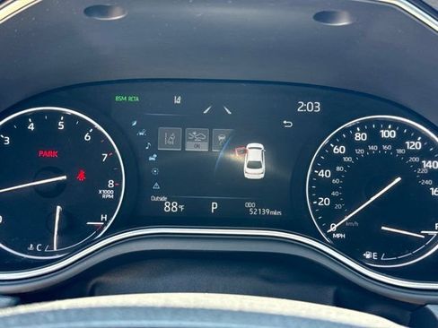 Used 2022 Toyota Avalon Touring FWD image 21