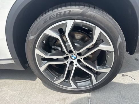 New 2026 BMW X5 xDrive40i w/ Off-Road Package AWD/4WD image 19