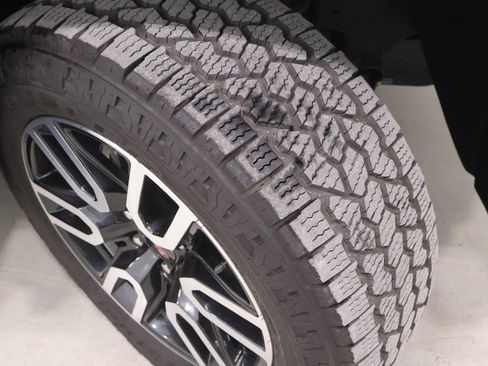 Used 2023 GMC Sierra 1500 AT4 w/ AT4 Preferred Package image 46