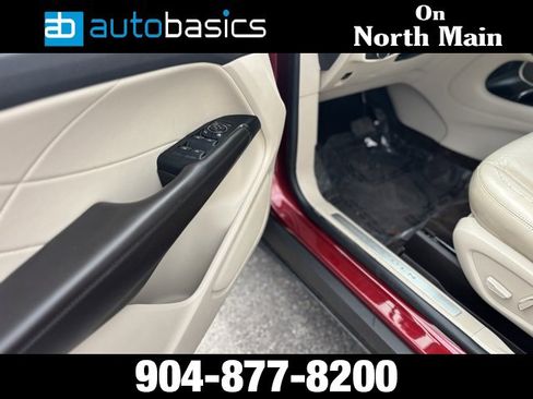 Used 2018 Lincoln MKC Select w/ Select Plus Package image 20