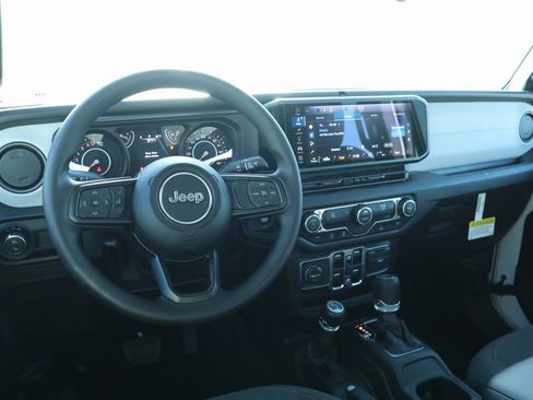 New 2026 Jeep Gladiator Sport AWD/4WD image 2