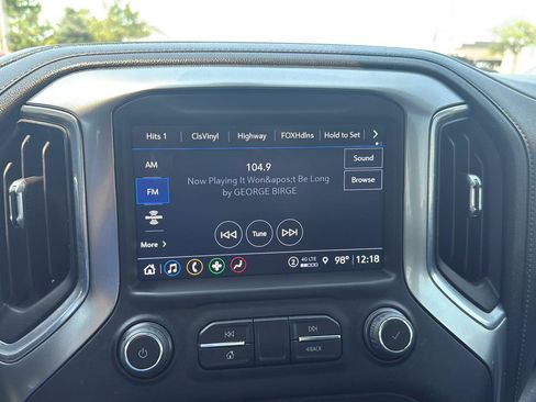 Used 2022 Chevrolet Silverado 1500 RST w/ True North Edition Plus AWD/4WD image 19