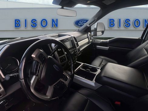 Used 2021 Ford F350 Lariat image 18