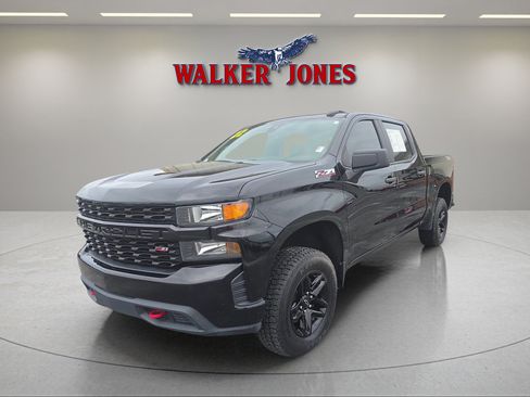 Used 2022 Chevrolet Silverado 1500 Custom Trail Boss w/ Safety Confidence Package AWD/4WD image 3