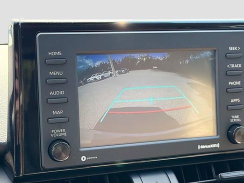 Used 2021 Toyota RAV4 XLE image 31