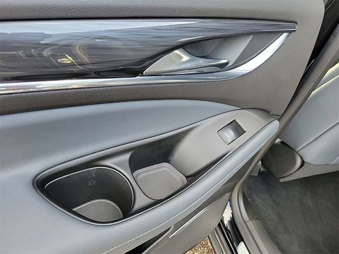 Used 2024 Buick Enclave Premium image 15