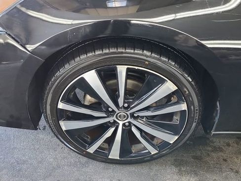Used 2021 Nissan Altima 2.5 SR FWD image 6
