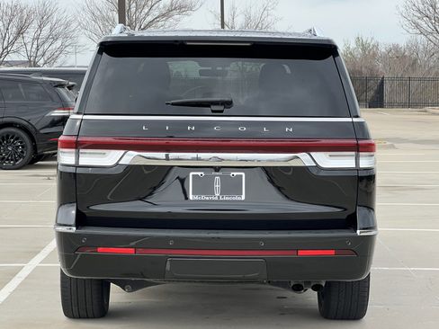 Used 2023 Lincoln Navigator L Reserve image 8