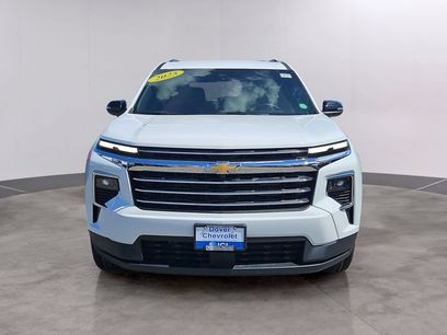 Certified 2025 Chevrolet Traverse LT