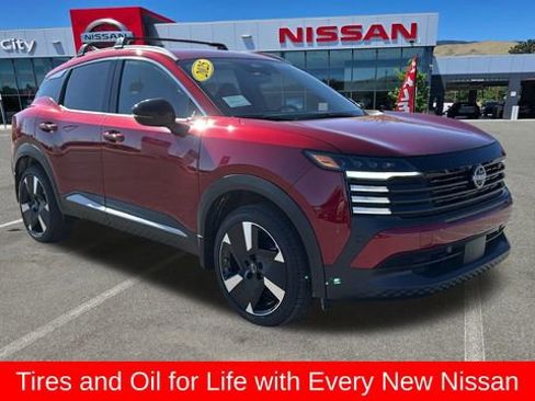 New 2026 Nissan Kicks SR w/ Cold Weather Package AWD/4WD image 1