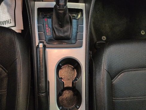 Used 2013 Volkswagen Passat 2.5 SE image 22